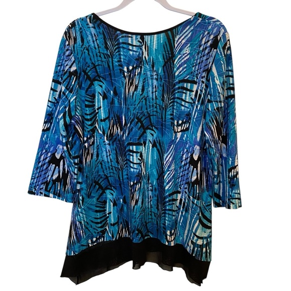 Blue pattern flowy top - XL - Picture 2 of 4